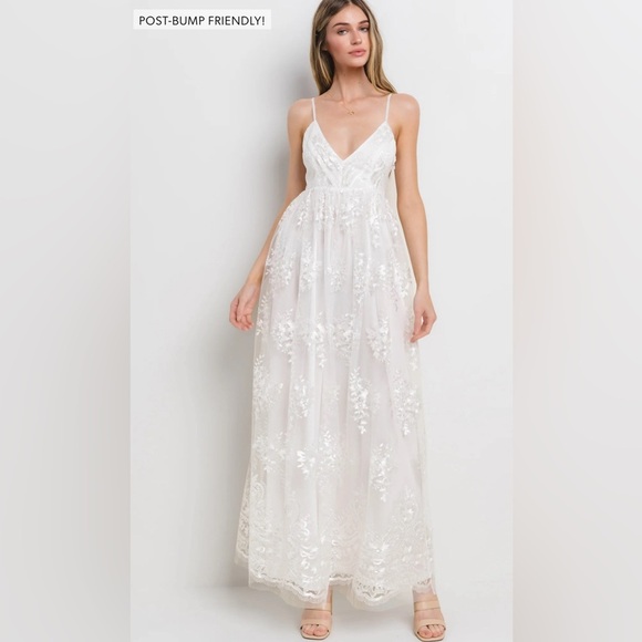 Pinkblush lace overlay maxi dress nwot - Picture 5 of 6